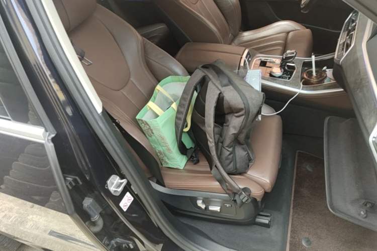 Used BMW X5 2019 xDrive40i M Sport Package Right Front Seat