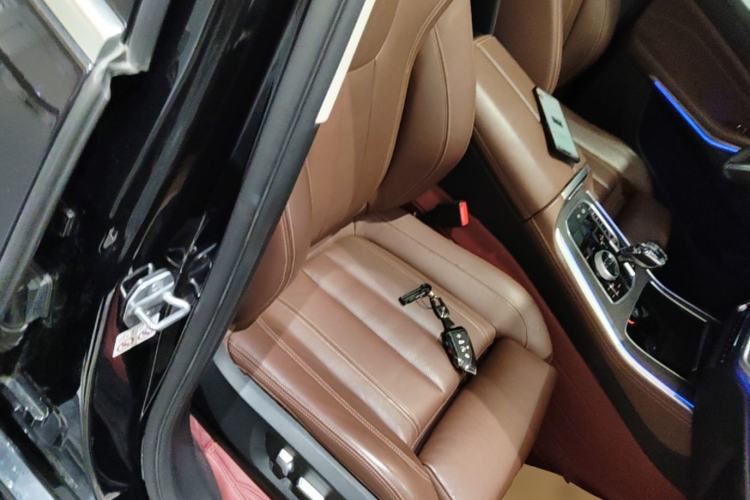 Used BMW X5 2019 xDrive40i M Sport Package Right Front Seat