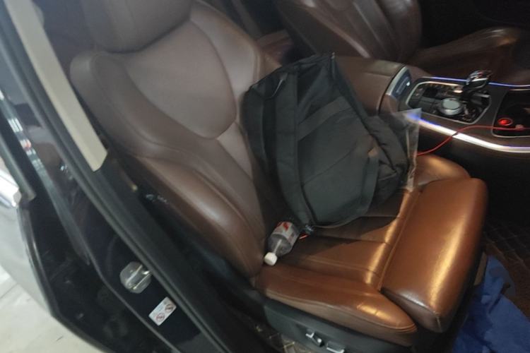 Used BMW X5 2019 xDrive40i M Sport Package Right Front Seat