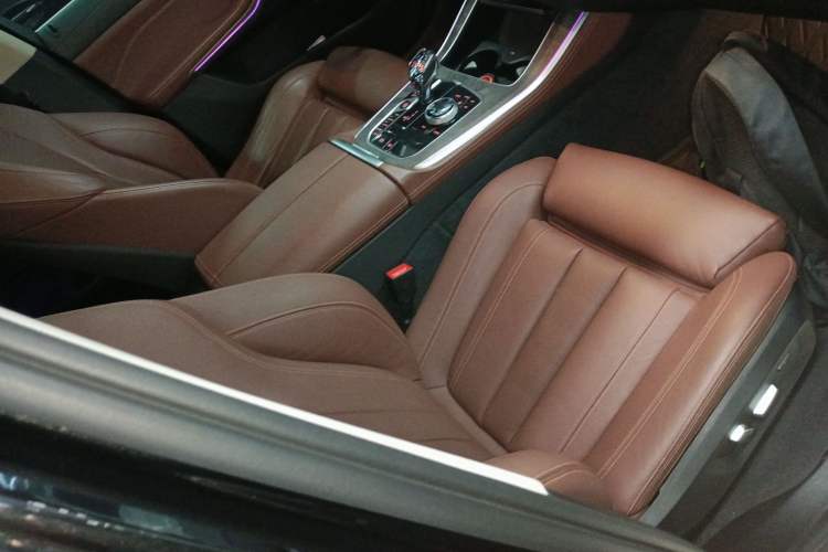 Used BMW X5 2019 xDrive30i M Sport Package Right Front Seat