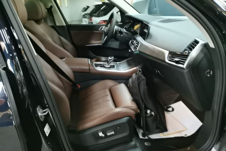 Used BMW X5 2019 xDrive40i M Sport Package Right Front Seat