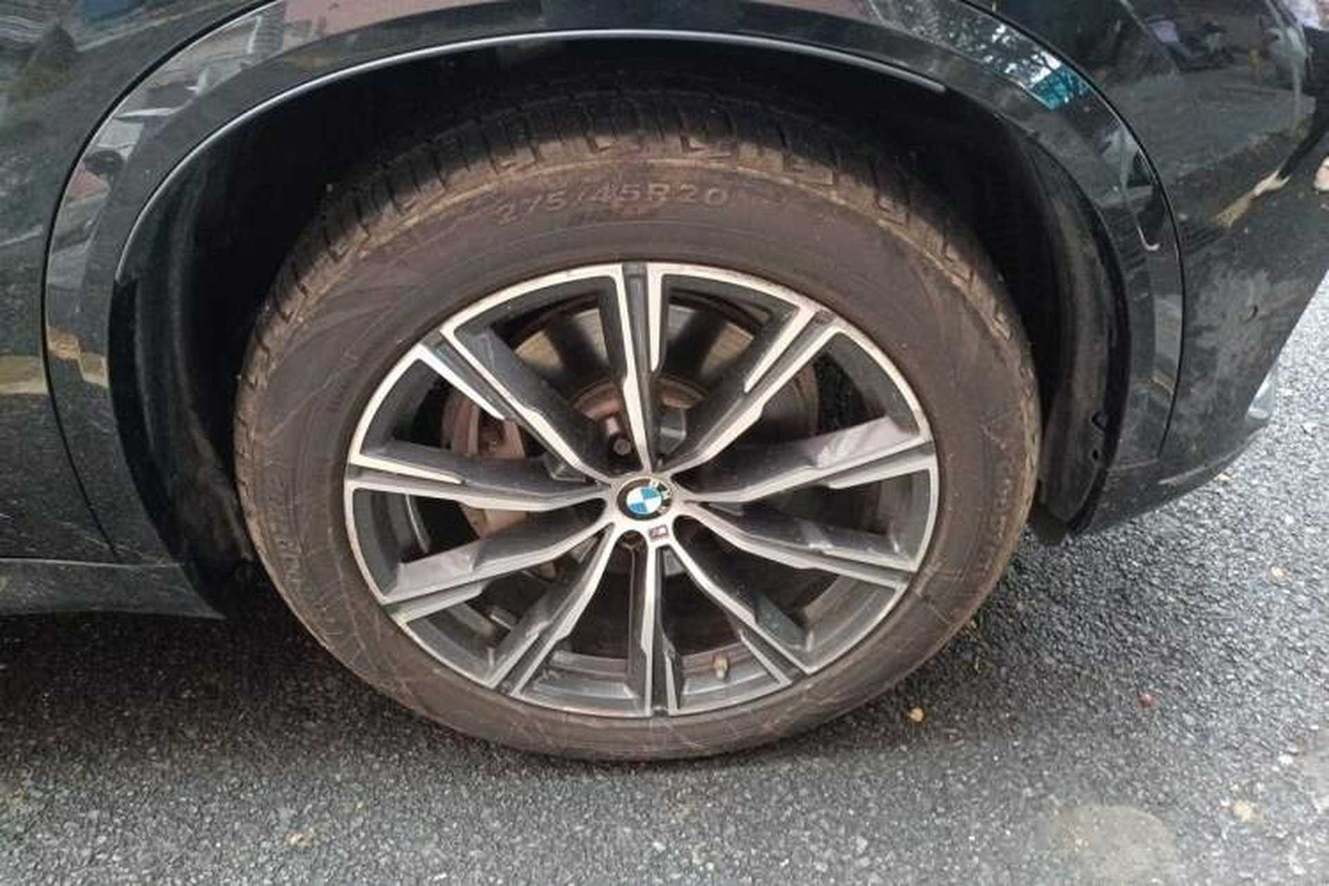 Used BMW X5 2019 xDrive40i M Sport Package Right Front Wheel Hub