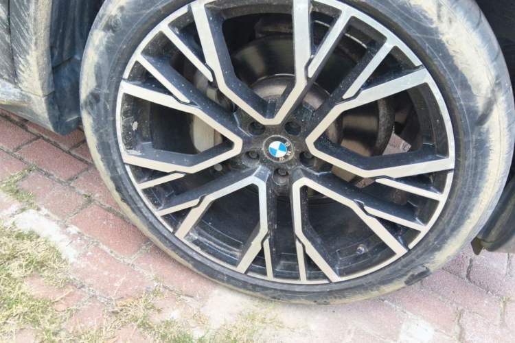Used BMW X5  Right Front Wheel Hub