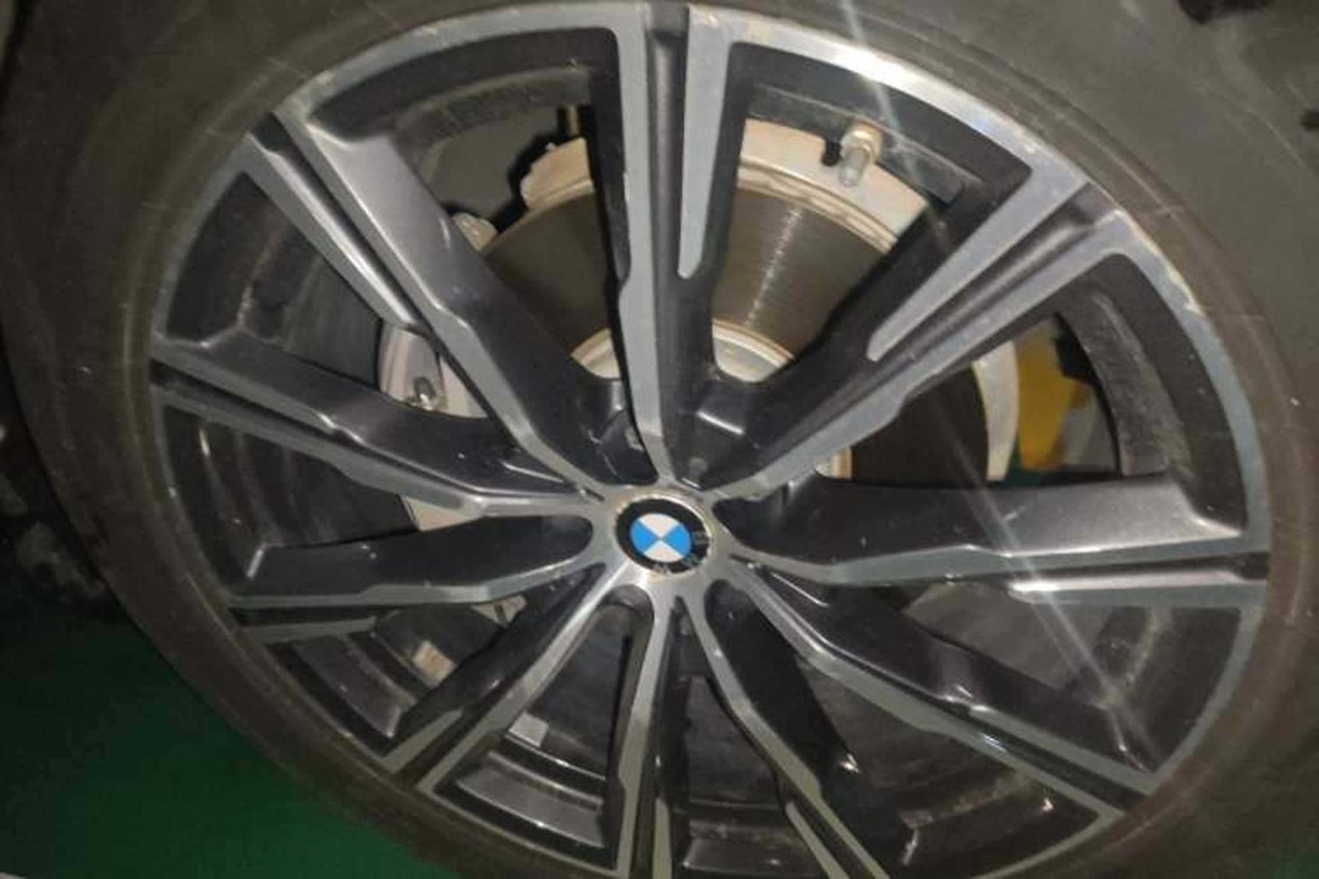 Used BMW X5 2019 xDrive40i M Sport Package Right Front Wheel Hub