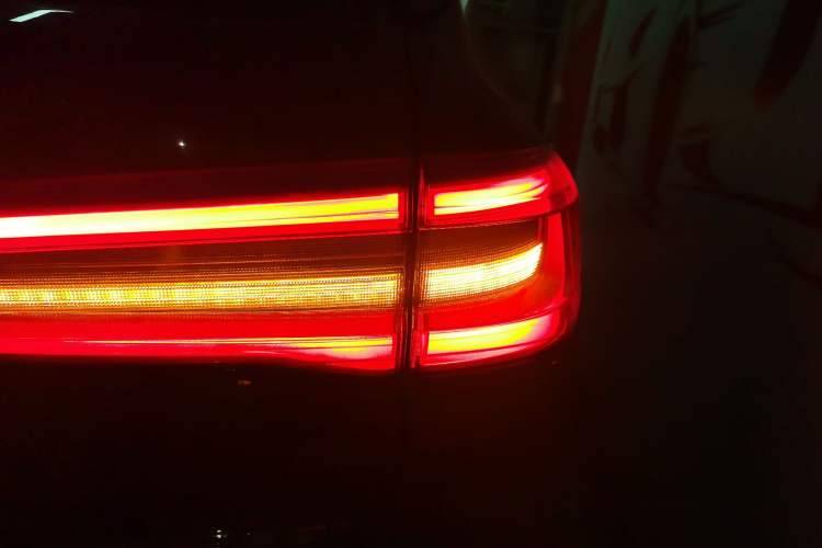 Used BMW X5 2019 xDrive30i X Design Package Right Rear Taillight