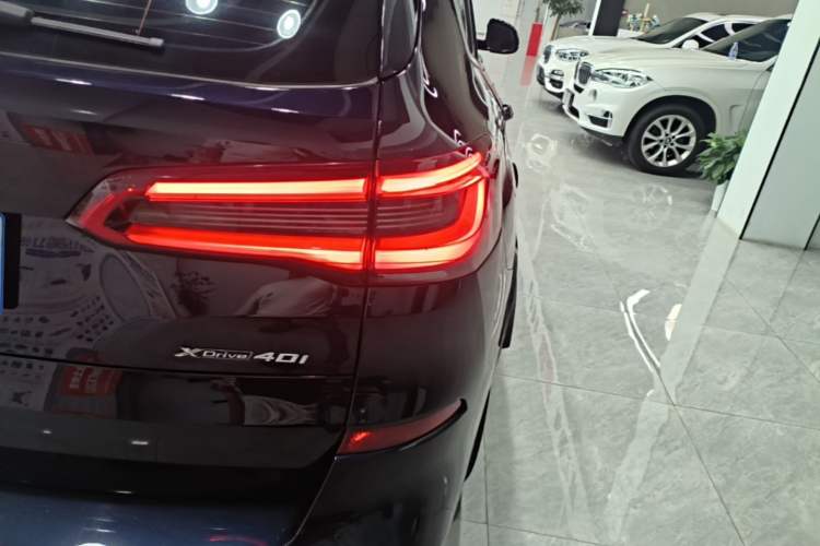 Used BMW X5 2019 xDrive40i M Sport Package Right Rear Taillight