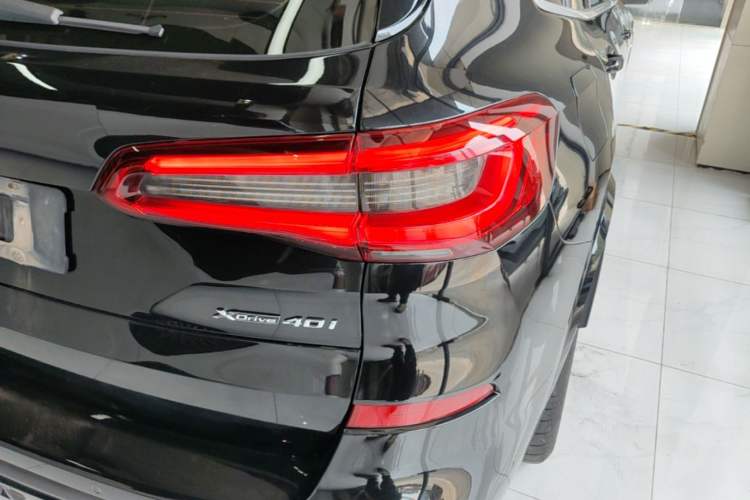Used BMW X5 2019 xDrive40i M Sport Package Right Rear Taillight