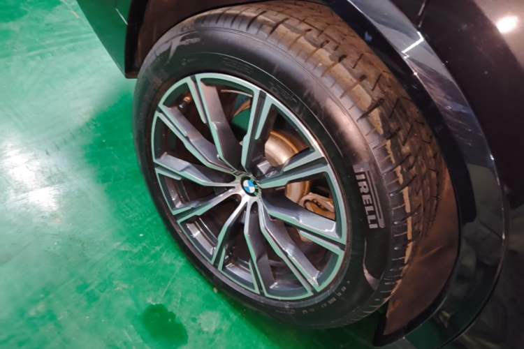 Used BMW X5 2019 xDrive30i M Sport Package Right Rear Wheel Hub
