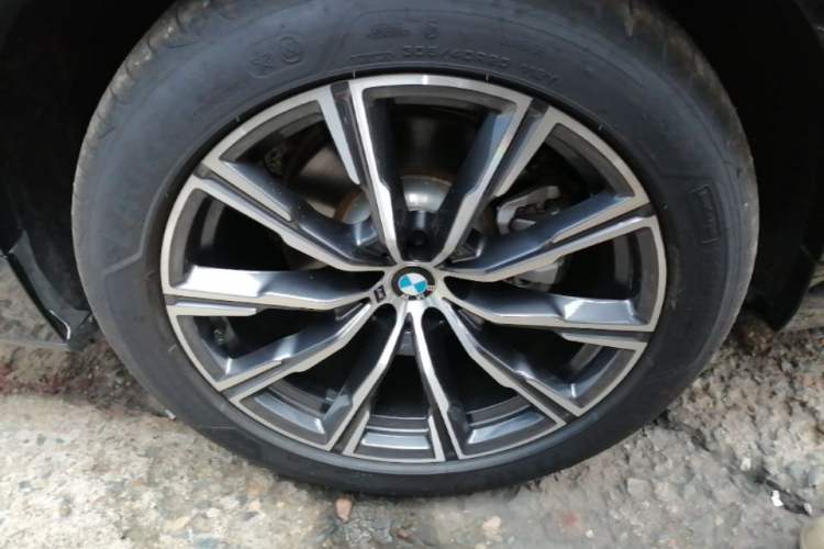 Used BMW X5 2019 xDrive40i M Sport Package Right Rear Wheel Hub