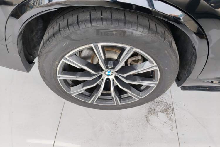 Used BMW X5 2019 xDrive40i M Sport Package Right Rear Wheel Hub