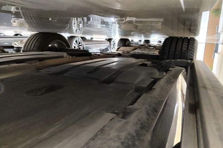 Used BMW X5 2019 xDrive40i M Sport Package Right Side Sill