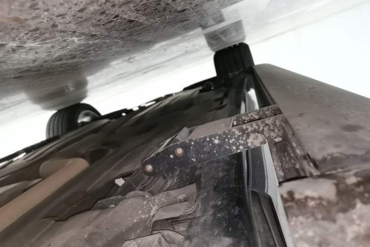 Used BMW X5 2019 xDrive40i M Sport Package Right Side Sill