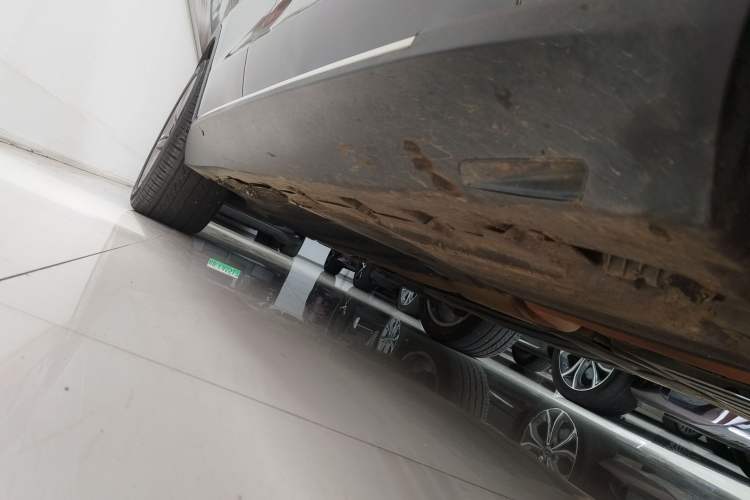 Used BMW X5 2019 xDrive40i M Sport U.S. specification Right Side Sill
