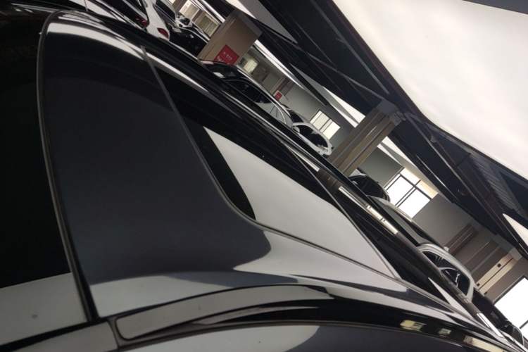 Used BMW X5 2019 xDrive40i Luxury Model with M Sport Package Roof