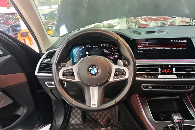 Used BMW X5 2019 xDrive40i M Sport Package Steering Wheel