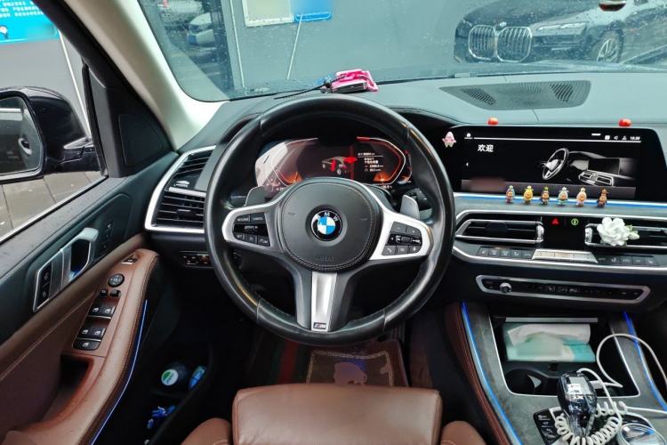 Used BMW X5 2019 xDrive40i M Sport Package Steering Wheel