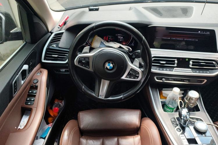 Used BMW X5 2019 xDrive40i M Sport Package Steering Wheel