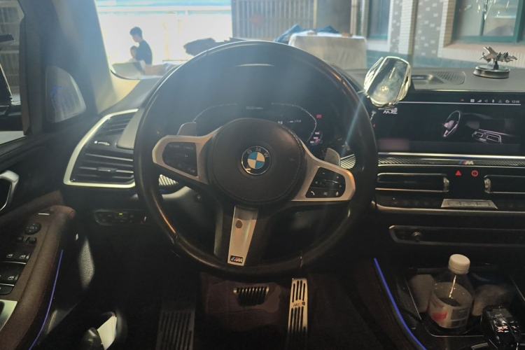 Used BMW X5 2019 xDrive40i M Sport Package Steering Wheel