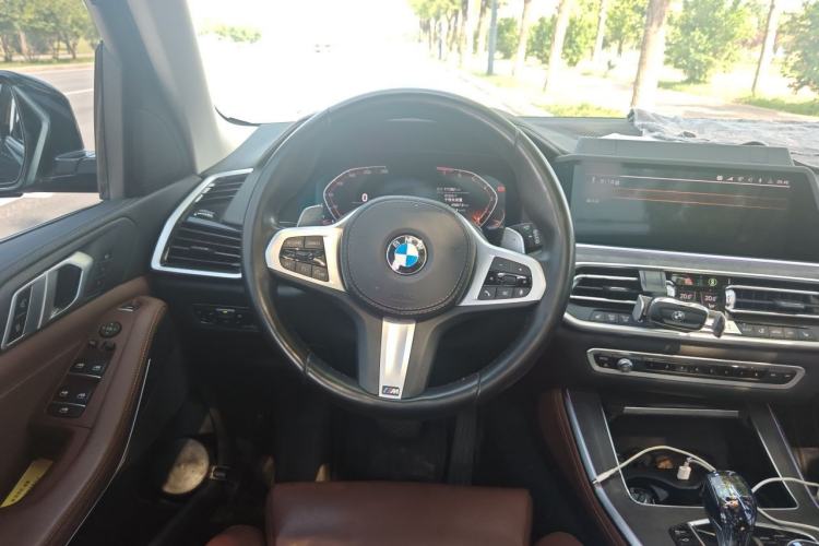 Used BMW X5 2019 xDrive40i M Sport Package Steering Wheel