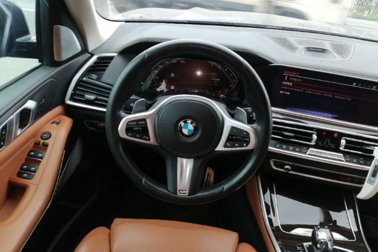 Used BMW X5 2019 xDrive40i M Sport Package Steering Wheel