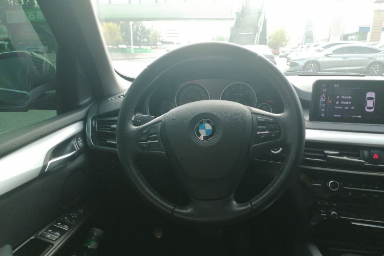 Used BMW X5  Steering Wheel