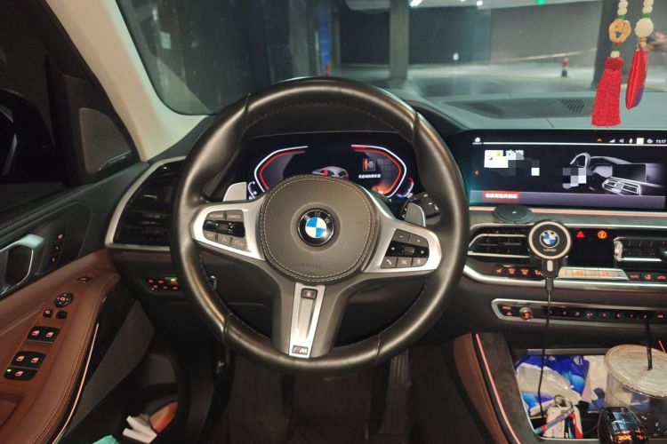 Used BMW X5 2019 xDrive40i M Sport Package Steering Wheel