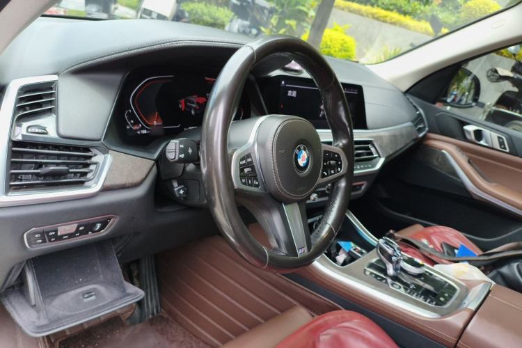 Used BMW X5 2019 xDrive40i M Sport Package Steering Wheel