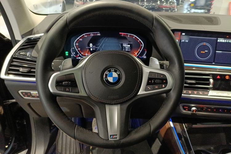 Used BMW X5 2019 xDrive40i M Sport Package Steering Wheel