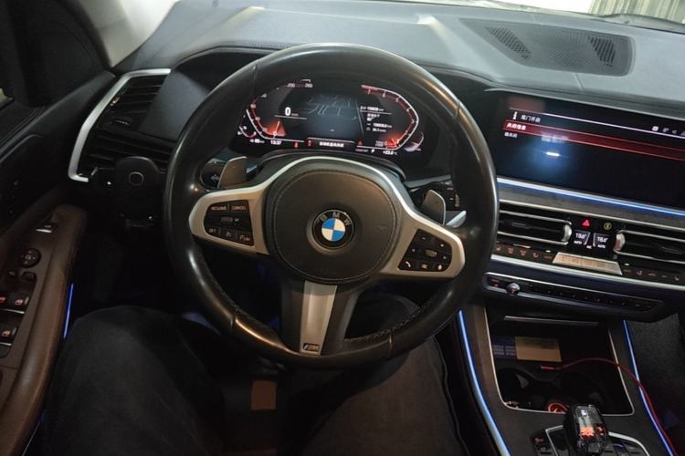 Used BMW X5 2019 xDrive40i M Sport Package Steering Wheel