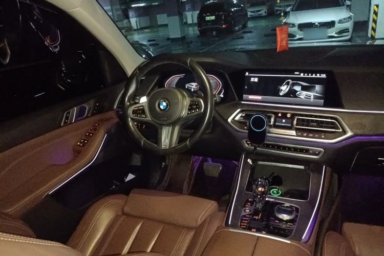 Used BMW X5 2019 xDrive40i M Sport Package Steering Wheel