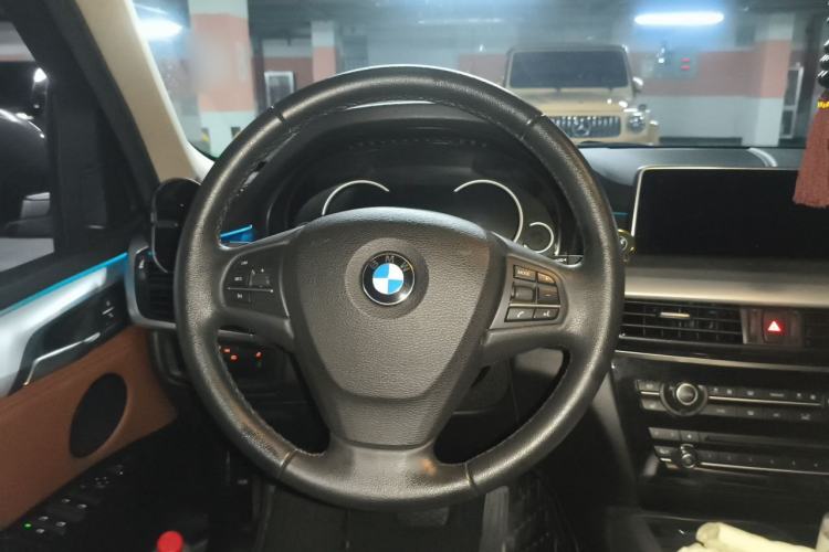 Used BMW X5  Steering Wheel