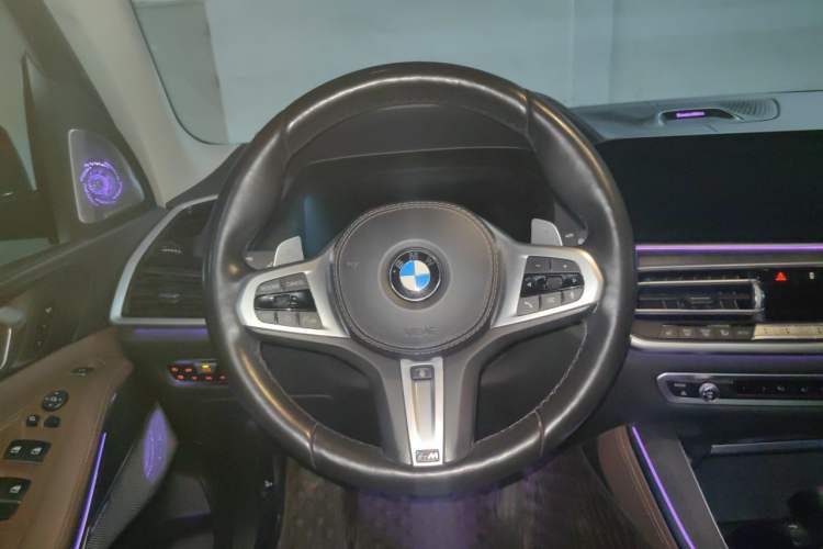 Used BMW X5 2019 xDrive40i M Sport Package Steering Wheel