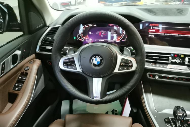 Used BMW X5 2019 xDrive40i M Sport Package Steering Wheel