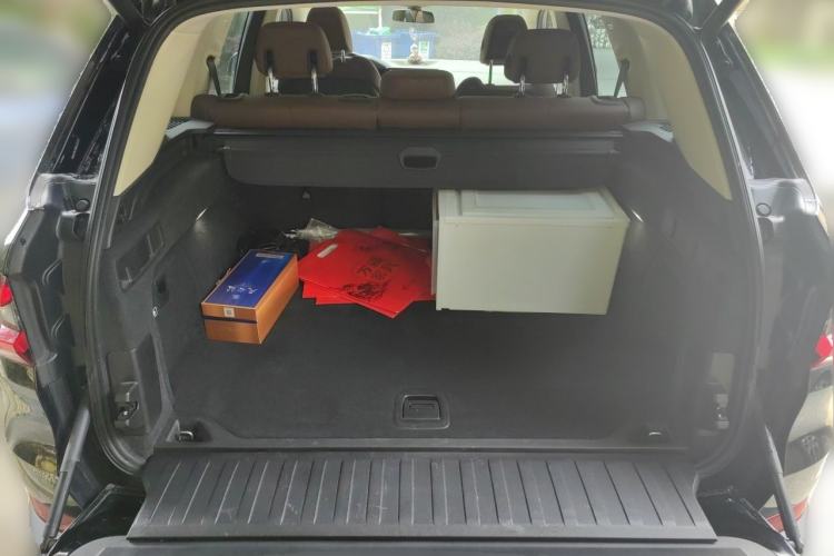 Used BMW X5 2019 xDrive40i M Sport Package Trunk