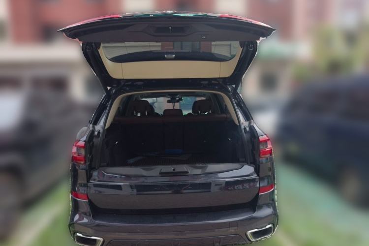 Used BMW X5 2019 xDrive40i M Sport Package Trunk