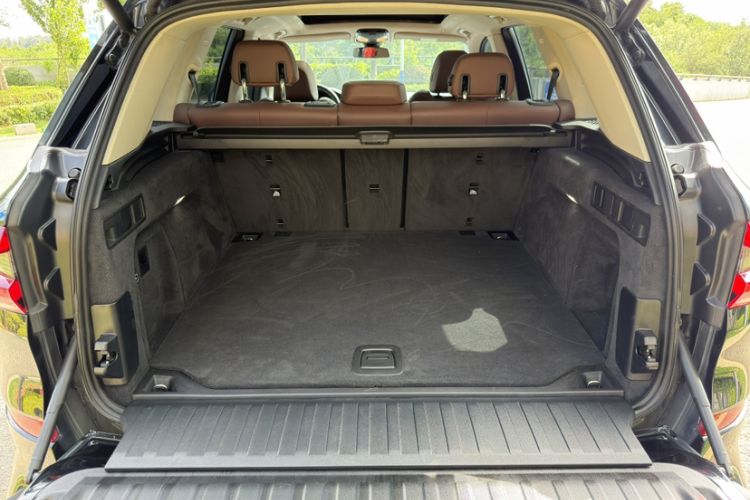 Used BMW X5 2019 xDrive30i M Sport Package Trunk