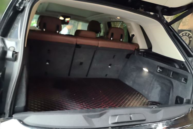 Used BMW X5 2019 xDrive40i M Sport Package Trunk