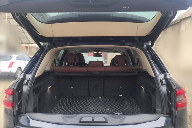 Used BMW X5 2019 xDrive40i Luxury Model with M Sport Package Trunk