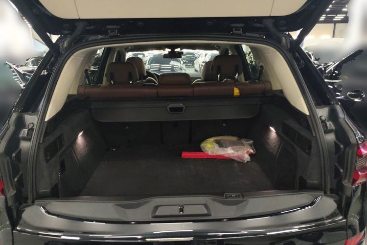 Used BMW X5 2019 xDrive40i M Sport Package Trunk