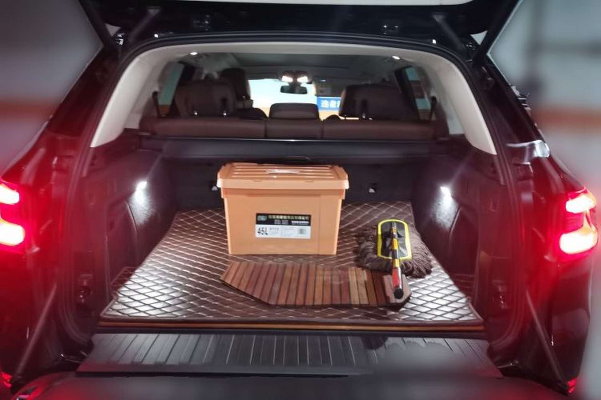 Used BMW X5 2019 xDrive30i X Design Package Trunk