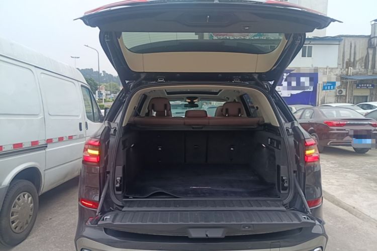 Used BMW X5 2019 xDrive40i M Sport Package Trunk