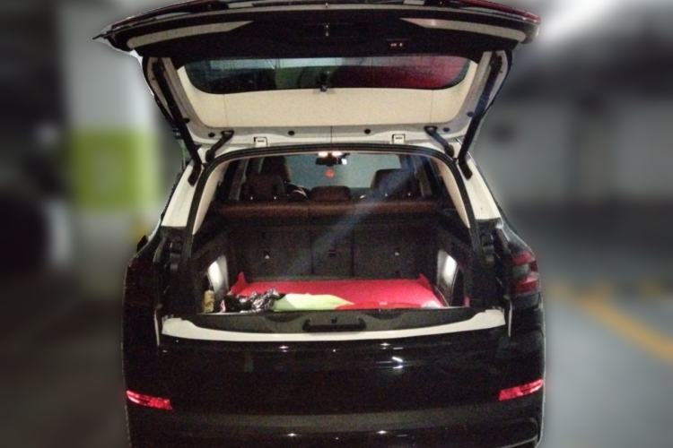 Used BMW X5  Trunk