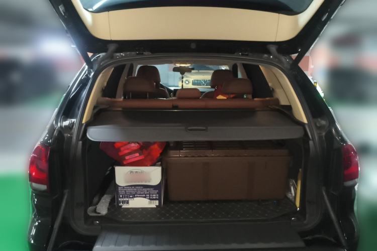 Used BMW X5  Trunk