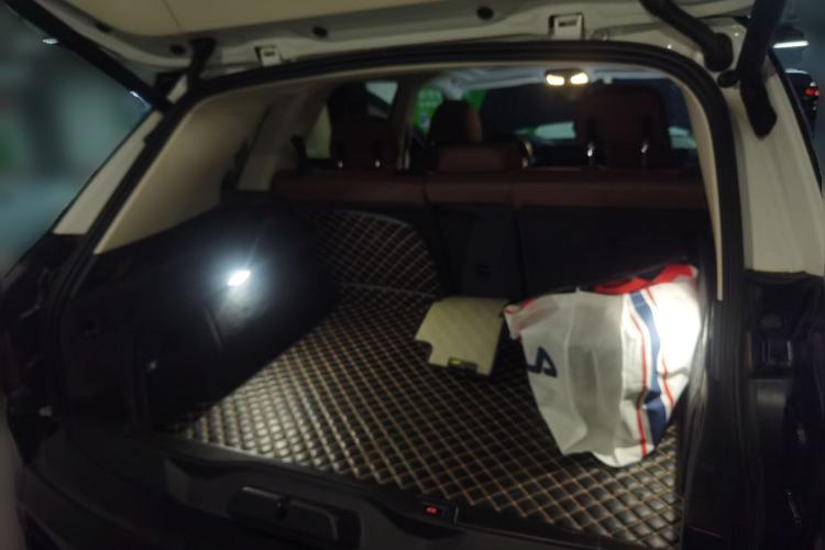 Used BMW X5 2019 xDrive40i M Sport Package Trunk
