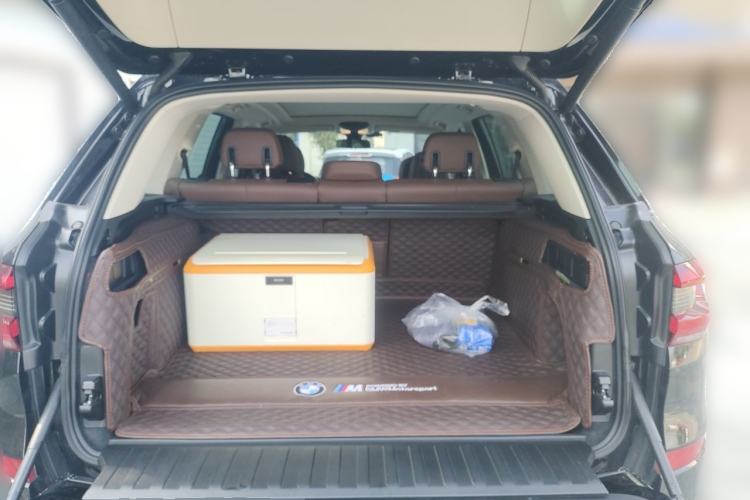 Used BMW X5 2019 xDrive40i M Sport Package Trunk