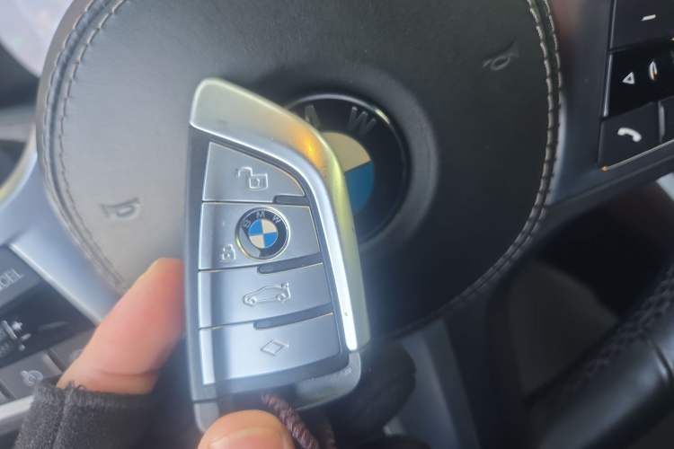 Used BMW X5 2019 xDrive40i M Sport Package Vehicle Key
