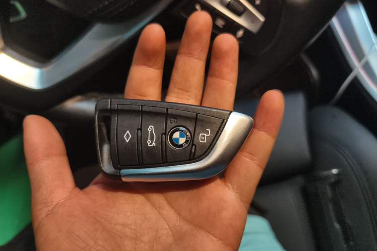 Used BMW X5  Vehicle Key