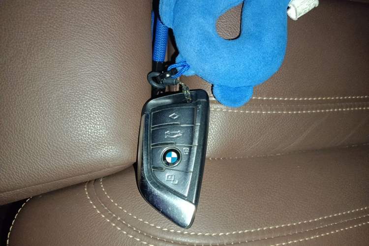 Used BMW X5 2019 xDrive40i M Sport Package Vehicle Key