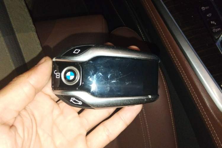 Used BMW X5  Vehicle Key