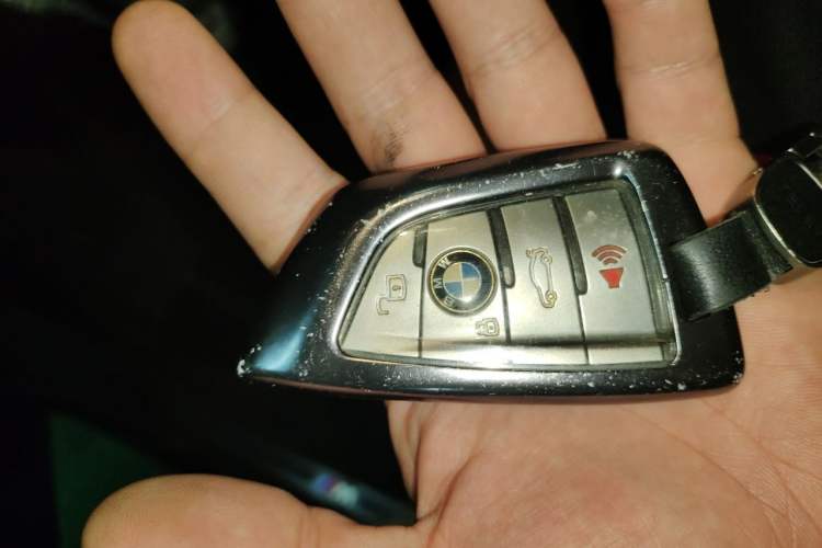 Used BMW X5  Vehicle Key